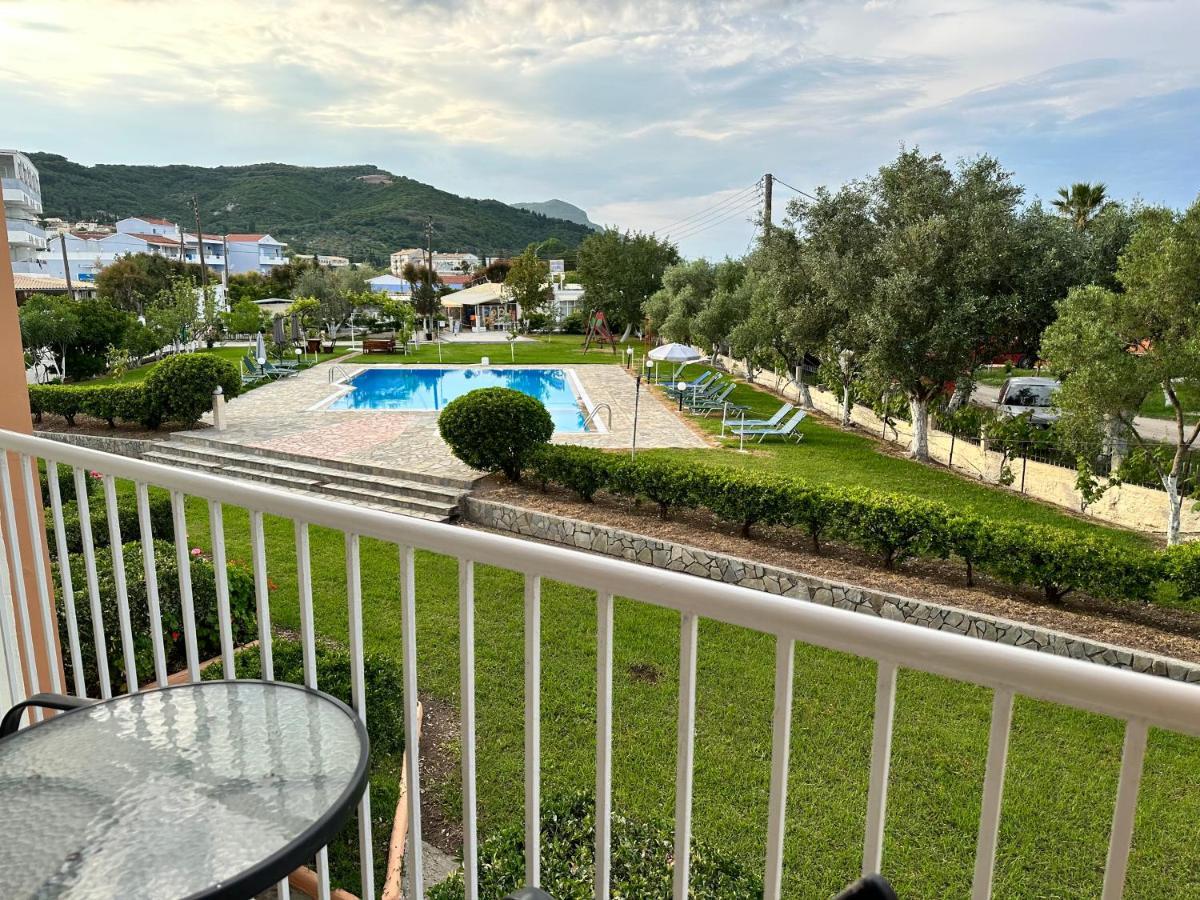 Aggelos Family Hotel Moraitika Exterior foto