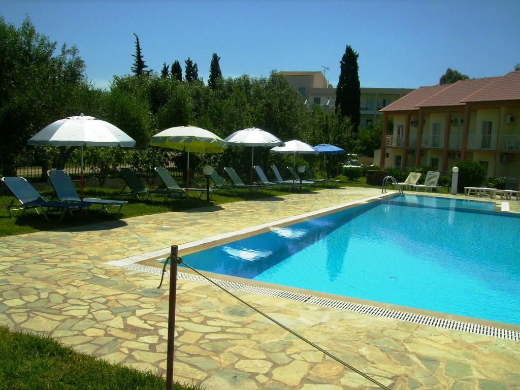 Aggelos Family Hotel Moraitika Exterior foto
