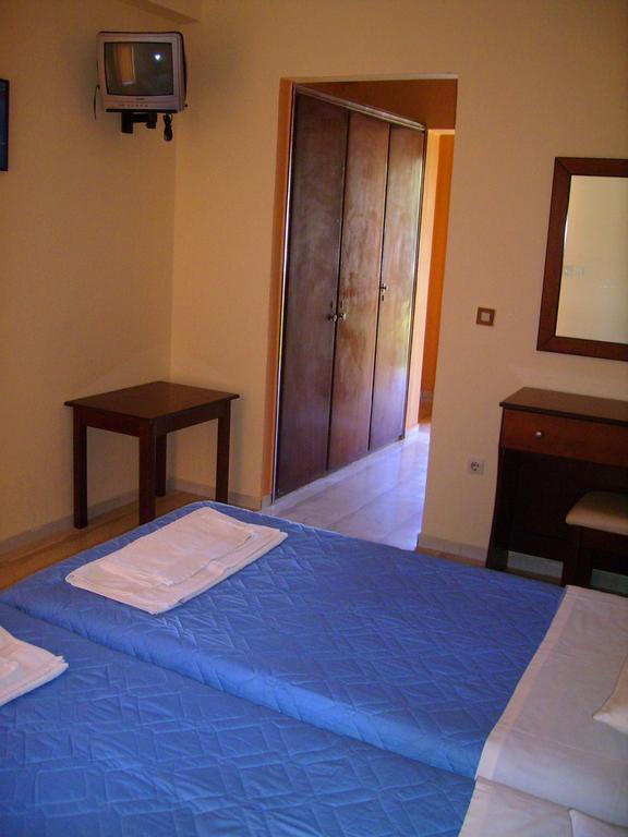 Aggelos Family Hotel Moraitika Exterior foto